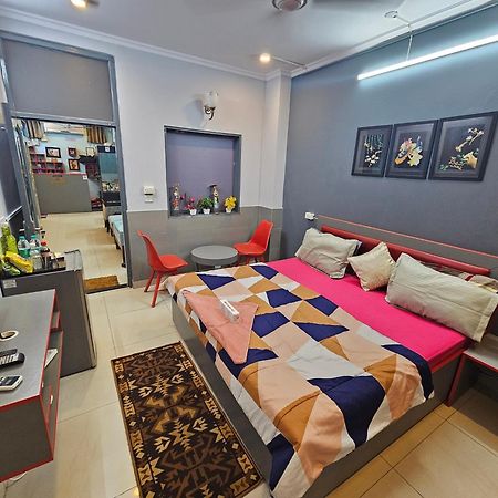 Deer Park Home Stay Nowe Delhi Zewnętrze zdjęcie